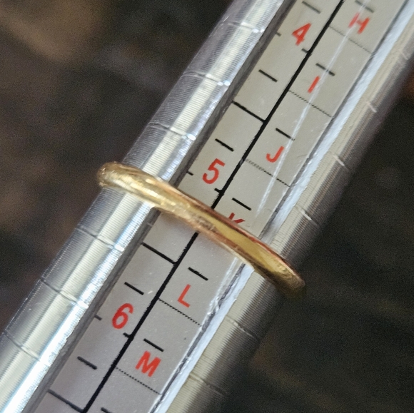 Beautiful Vintage 14K Amethyst Diamond Ring - Picture 3 of 13